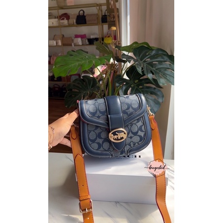 Cox crossbody bag