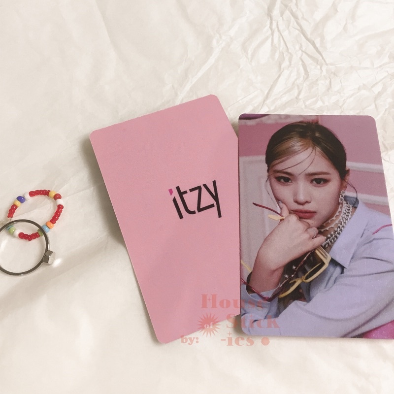 ITZY Unofficial Photocard Crazy in Love Edition