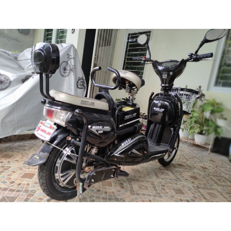 SEPEDA LISTRIK SELIS TIPE MURAI | WARNA HITAM