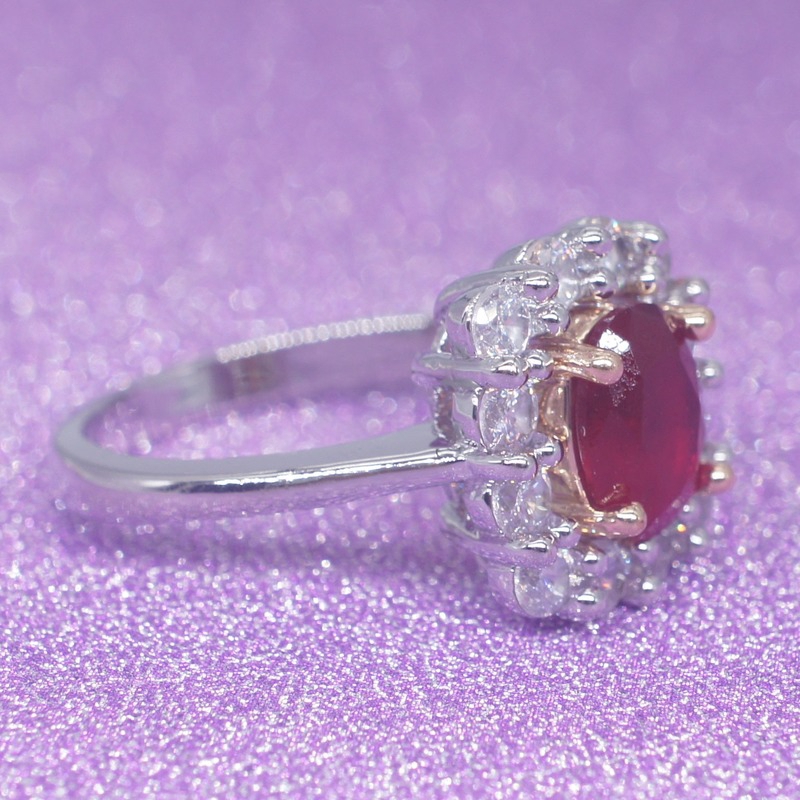 Perhiasan Bertatahkan Ruby Cincin Perak
