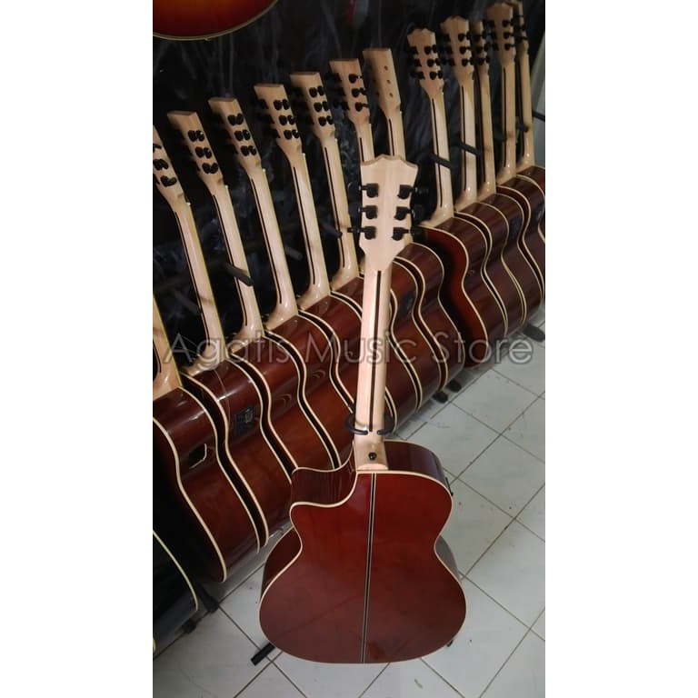 Diskon Gitar taylor maple custom  Phase Out