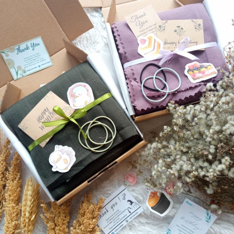 

READY HAmpers Hijab Murah/Gift Box Hijab/Kado Ultah/Kado Wisuda/Hampers Lebaran