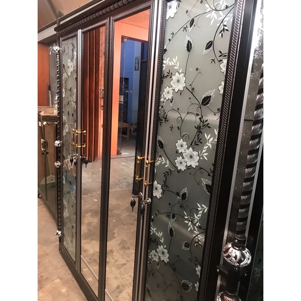 Lemari Pakaian Pintu 4 Almunium Premium + Roda