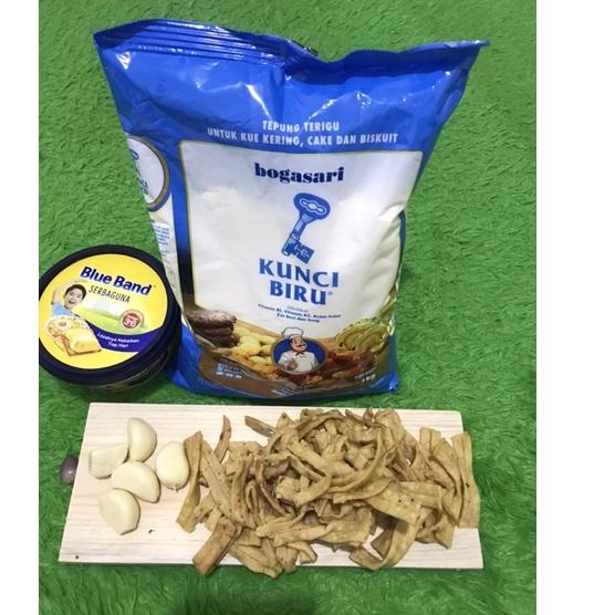 

(solp -65) kue bawang padang/keripik bawang fkax752