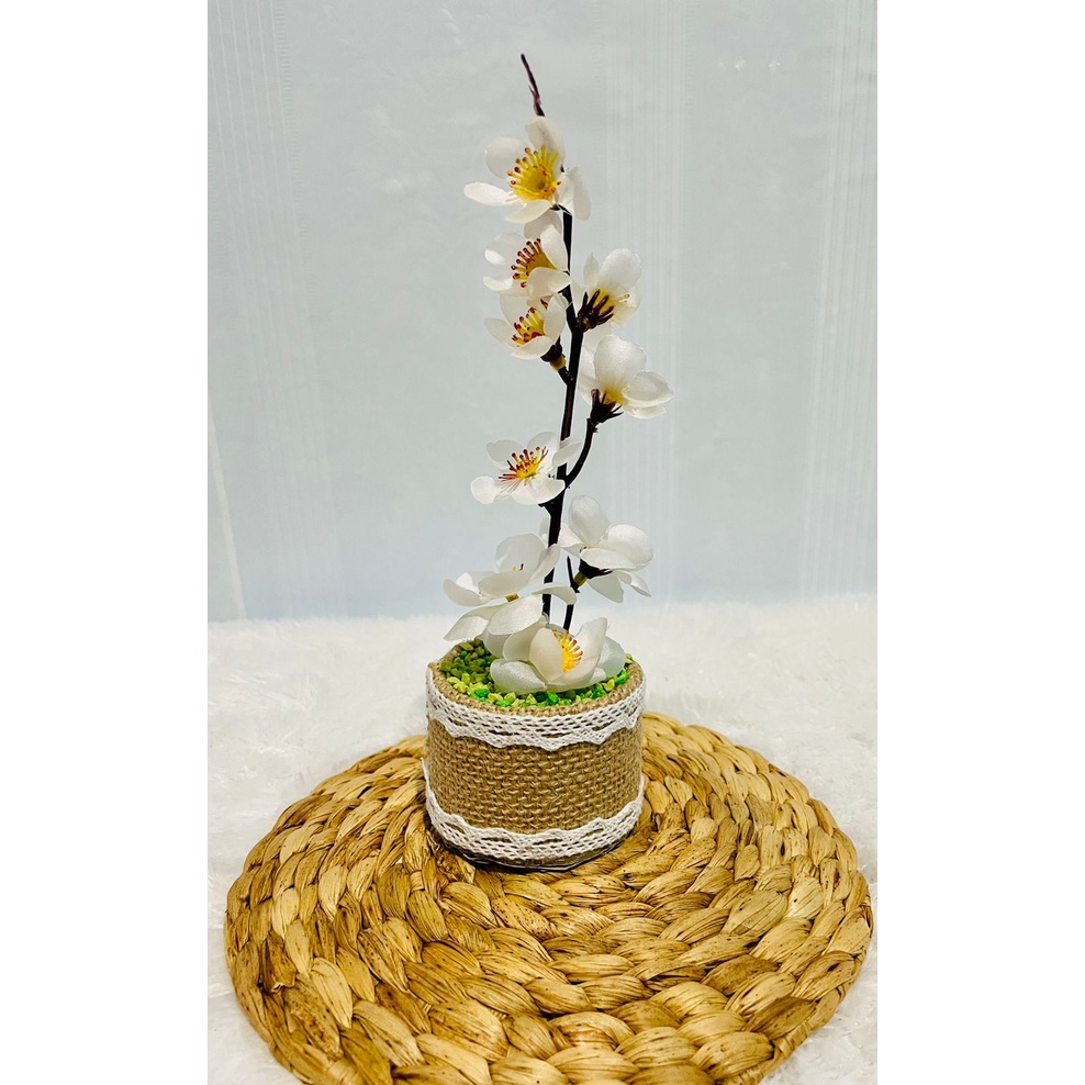 Bunga Sakura Artifisial Dengan Pot Goni Lucu