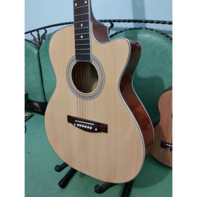 Gitar Akustik Natural Merk Lakewood Sunkay Trusrod Buat Pemula Jakarta