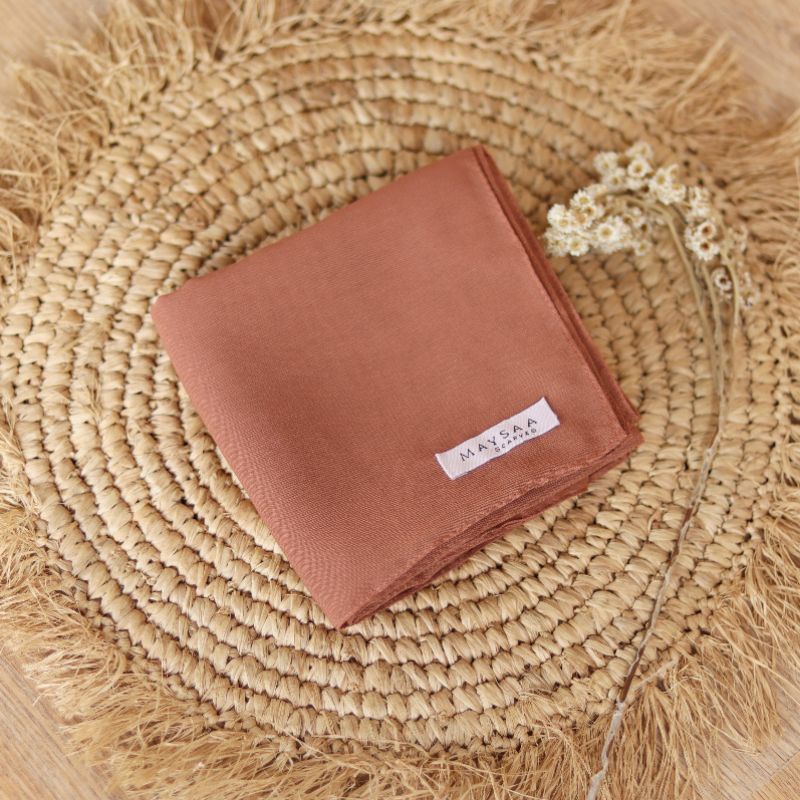 Katalog DAILY HIJAB SQUARE/ POLYCOTTON /Bella square-Chesnut