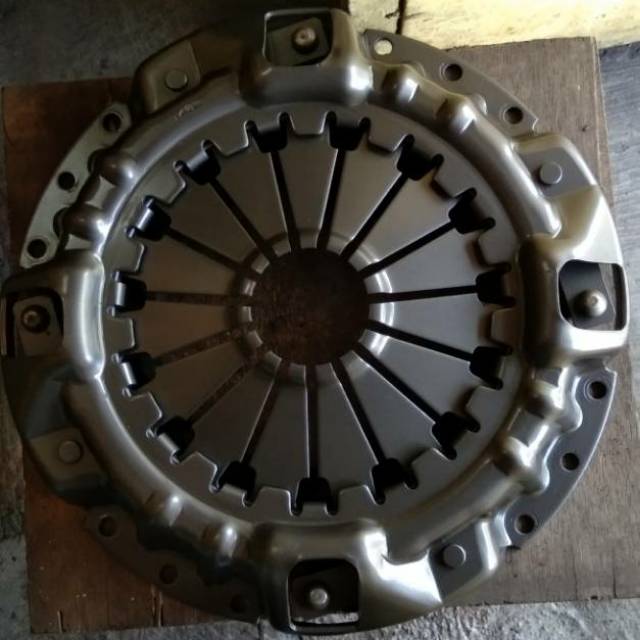 MATAHARI / DEKRUP / CLUTCH COVER ISUZU ELF NKR 71