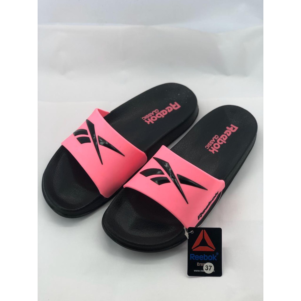 SENDAL REEBOK CLASSIC HITAM PINK WANITA FLIP FLOP SLIDE ON SANDAL SPORT IMPORT CEWE MURAH  SLIP