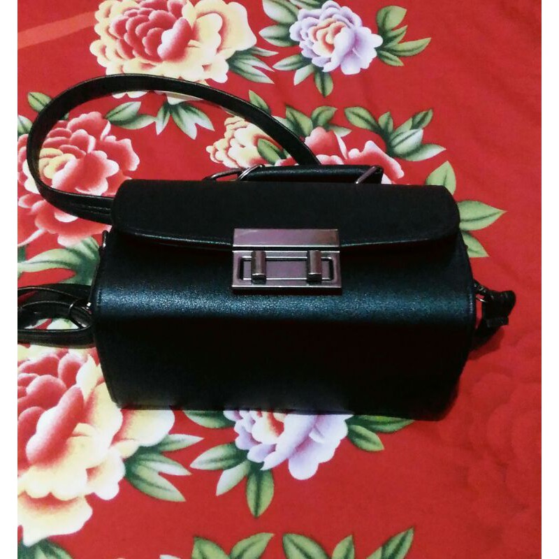 Dompet card dan tas cantik  +  certyeye reinvented 5 gr original RM