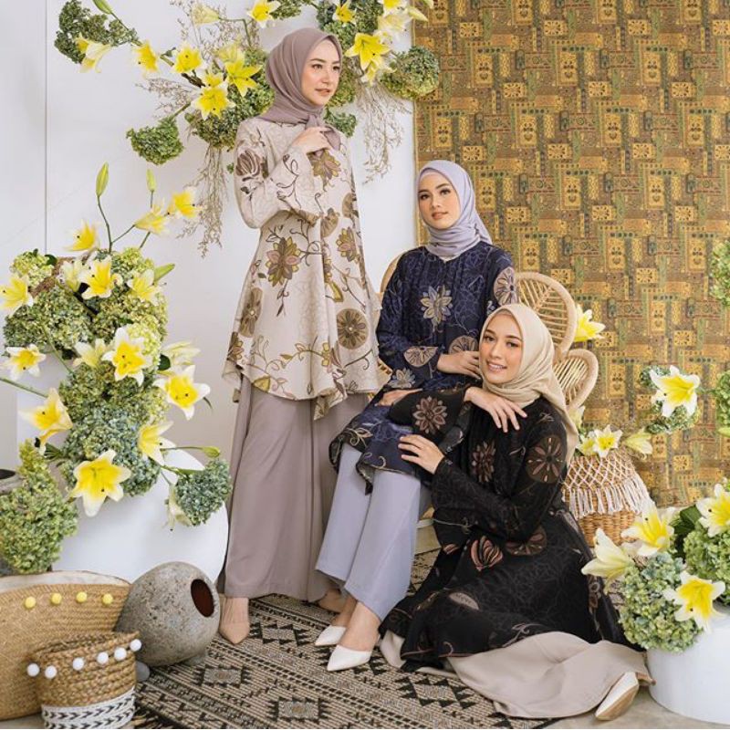 Hamra Tunik by Heaven Lights