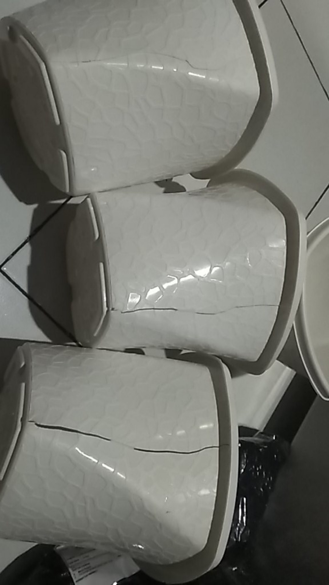 Pot Bunga Tanaman Twistter Putih 20cm