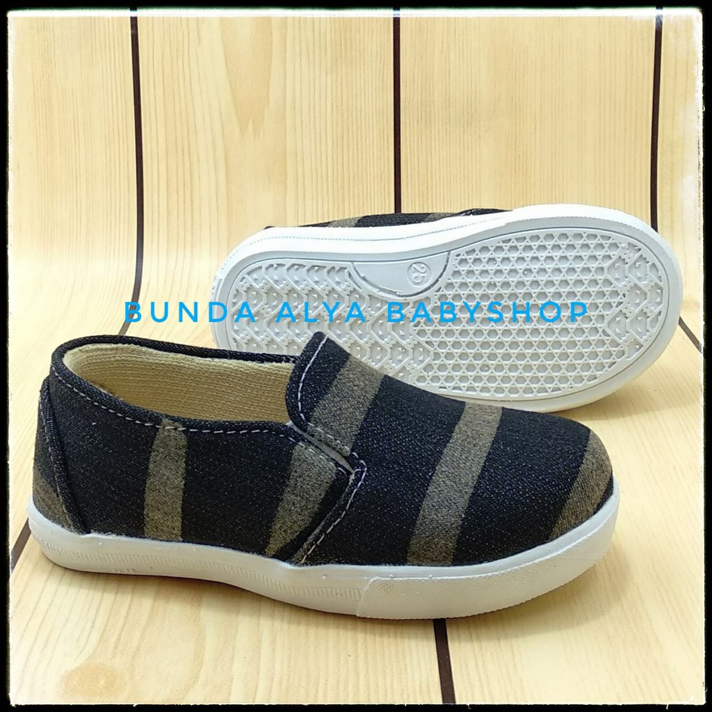 Sepatu Anak Perempuan Jeans Salur Usia 1 2 Tahun HITAM - Sepatu Anak Cewek Stripe Denim Keren Alas Karet Size 22 - 25 34 - 35