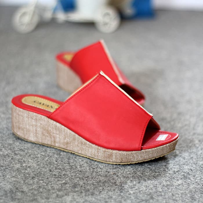 Sandal Wanita Wedges Slop Merah CAVANA SDW242