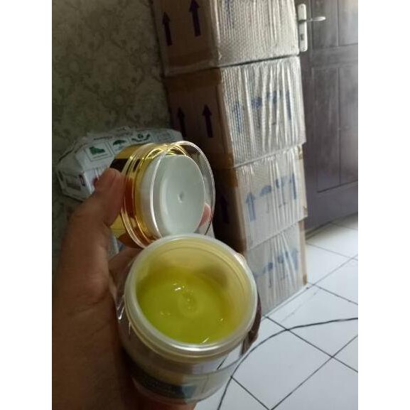 ● Urban derma RETINOL SOLUTION NIGHT CREAM ➻