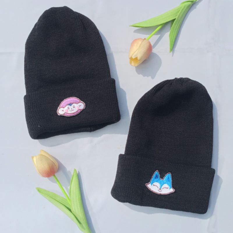 Beannie Hat WDZY ITZY topi kupluk