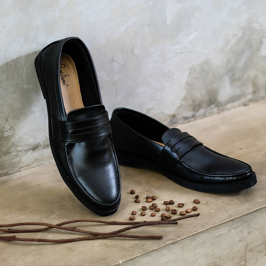 Harper Black | Sepatu Hitam Tanpa Tali Loafers Pria Casual Kerja Formal Kantor Laki | FORIND x Giant