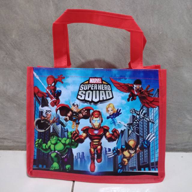 

Goodie bag tas ultah terlaris tas souvenir marvel