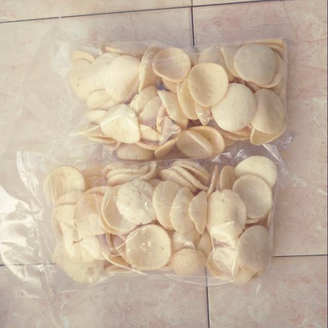 

Kerupuk ikan asli palembang
