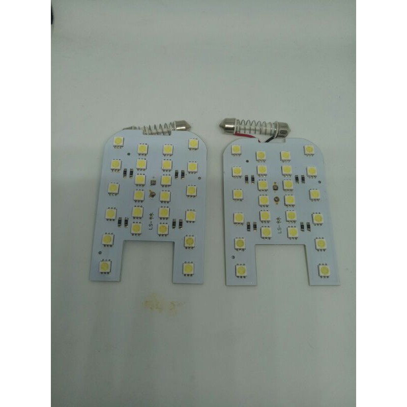 lampu plafon mobil