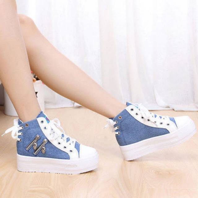 QZ - Sepatu Sneakers Wanita MT 552