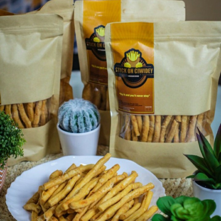 

STICK ON CIWIDEY - Cheese Stick / Stick Keju Sehat Non MSG Premium | Camilan Sehat Non Pengawet