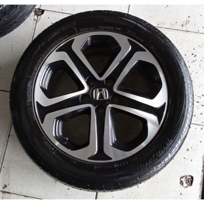 Velg Variasi pelek mobil Bekas Oem Hrv Prestige Ring 17 Pcd 5X114,3 + Ban Toyo DRB 225 55 r17 Buat I