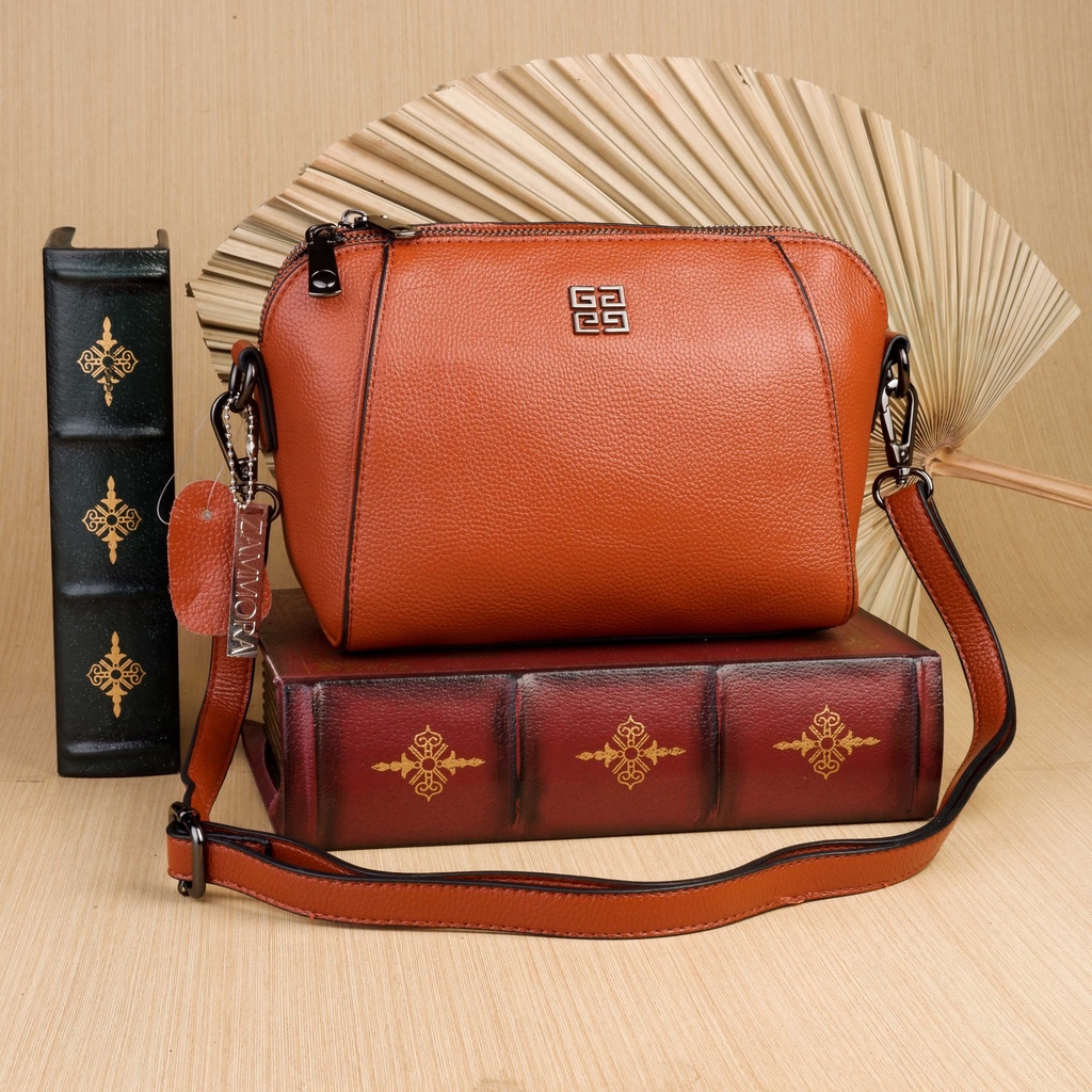 NAURA BAG by ZAMMORA