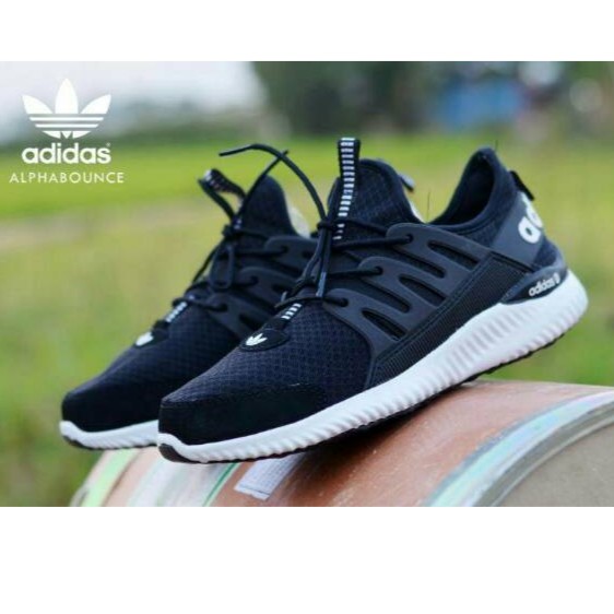 SEPATU KEKINIAN SHY9797 Sepatu Pria Adidas Marathon 