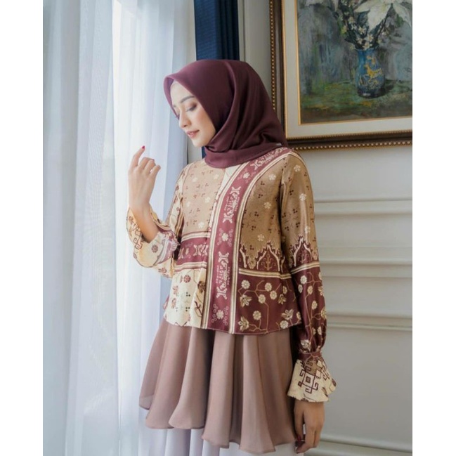 Kirana blouse Wearing Klamby size XL