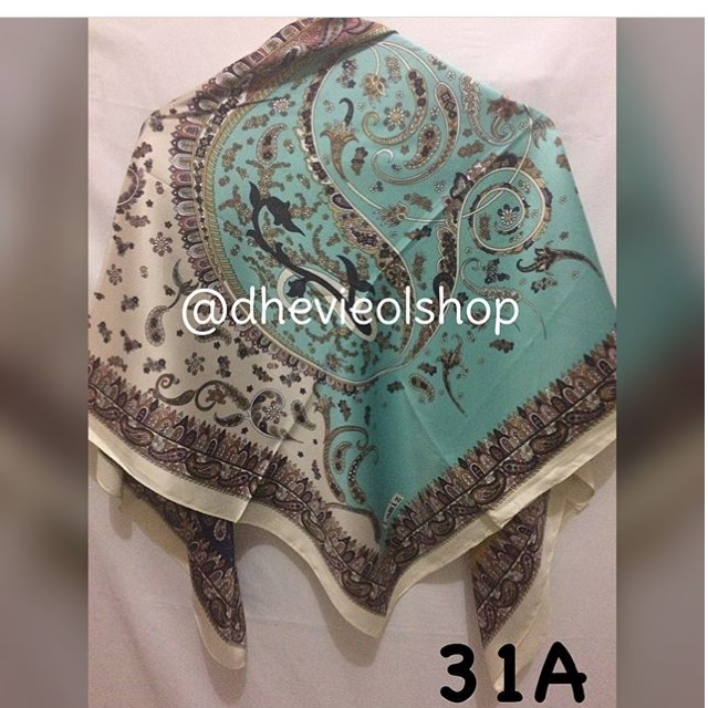 Segiempat satin lamiz