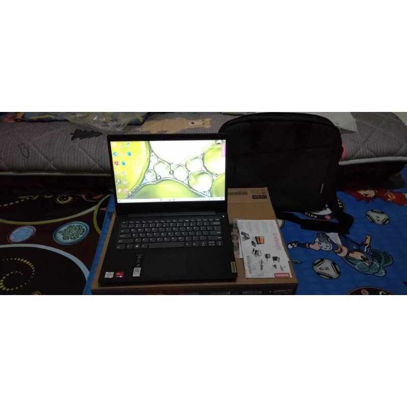 LIKE NEW / Athlon silver 3050u / fullset / garansi panjang