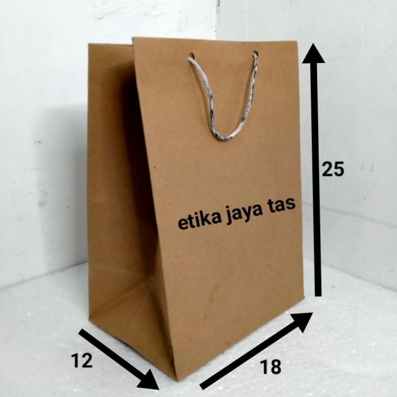 PAPER BAG/ TAS KERTAS HITAM 20X25