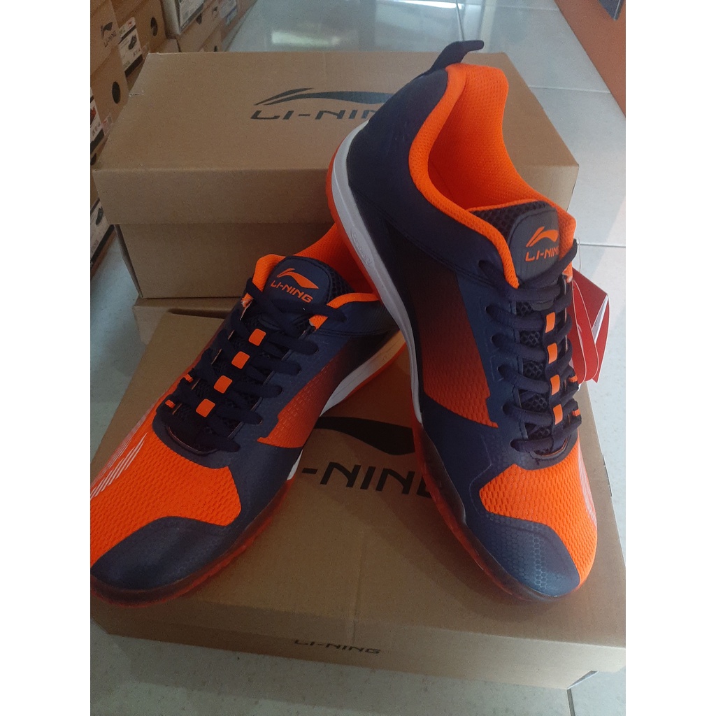 Sepatu badminton Lining Saga Lite 3