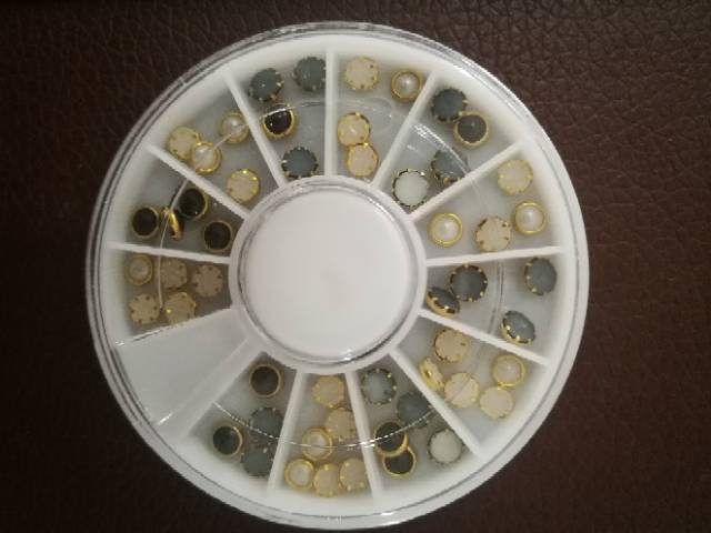 Nail art Pearl Mutiara