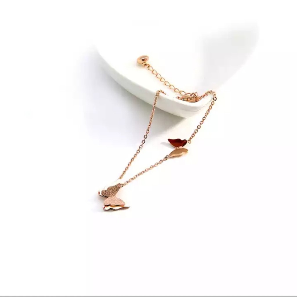 Gelang Tangan Titanium Aksen 2 Kupu - Kupu Warna Rosegold, Gold dan Silver