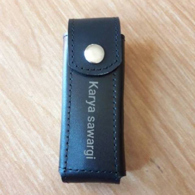 Tempat sarung pisau lipat