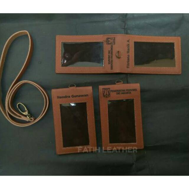 

⭐⭐⭐⭐⭐ TERLARIS..!! ID CARD HOLDER MODEL MAGNET / CARD HOLDER CUSTOM / ID CARD KULIT/ NAME TAG KULIT