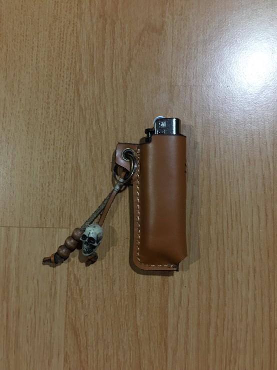 Tempat Case Sarung Korek Gas Kulit Asli Tengkorak Burung Tan Phac406