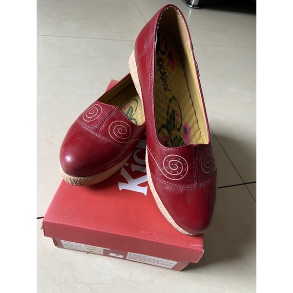 Sepatu second kickers original