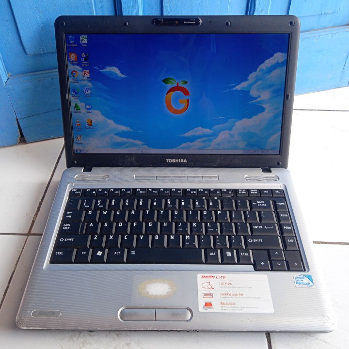 Toshiba L510 Warna Silver RAM 2GB HDD 320GB Laptop Second Bekas Murah Intel Zoom