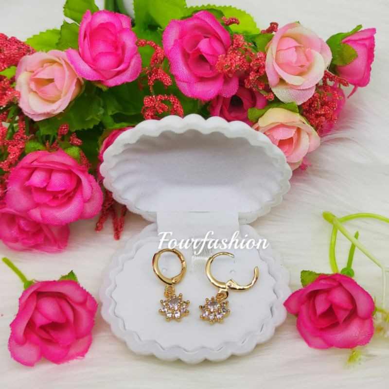 Fourfashion Anting Jepit Xuping Aksen Bunga Kristal HH20