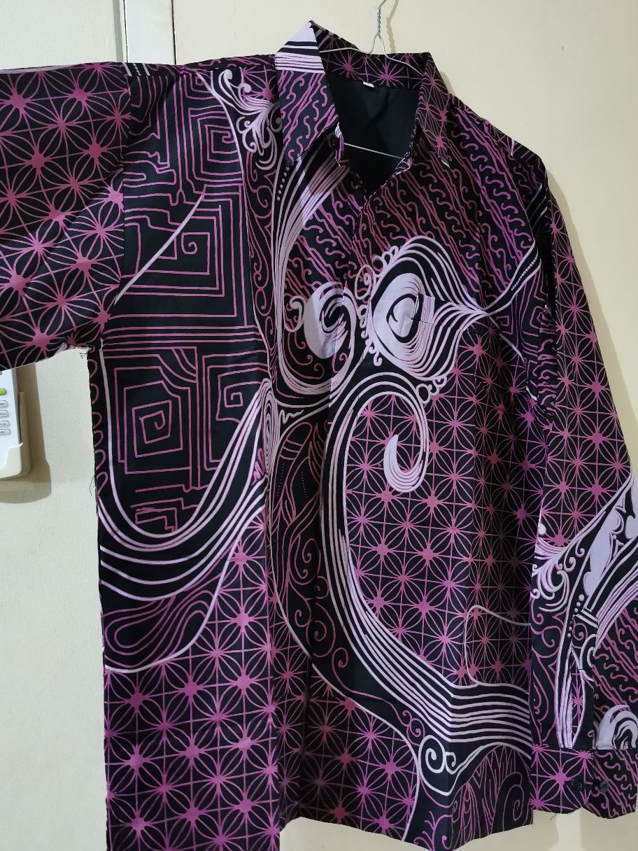 Kemeja Batik Warna Ungu Hitam Batik Lengan Panjang Lapis Furing Uwer Ungu Batik Terbaru