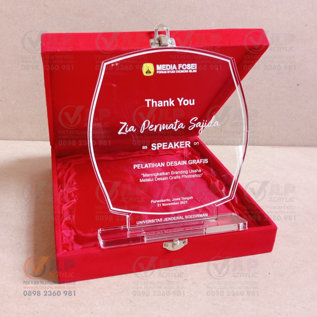 PLAKAT, PLAKAT AKRILIK, PLAKAT ACRYLIC, PLAKAT CUSTOM, PLAKAT MURAH, PLAKAT KKN, PLAKAT PENGHARGAAN,