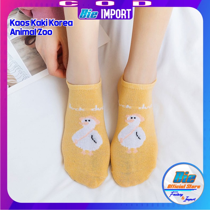 Kaos Kaki Korea Wanita Motif Animal Zoo Impor Best Seller