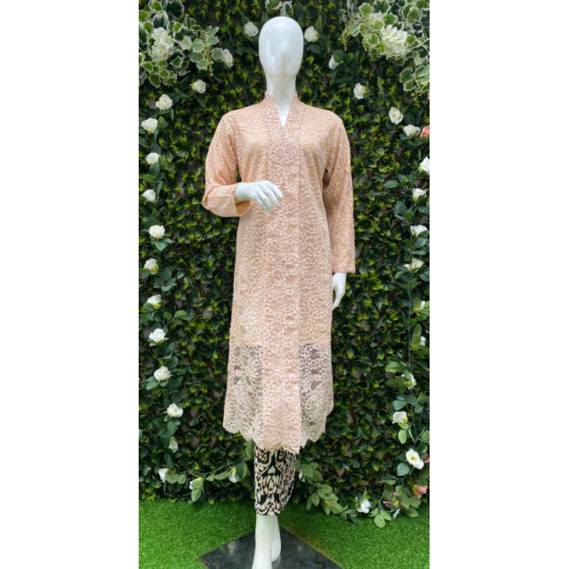 Kebaya Modern / Kebaya Busui / Kebaya Wisuda / Kebaya Tunik / Kebaya Brukat / Kebaya Kondangan