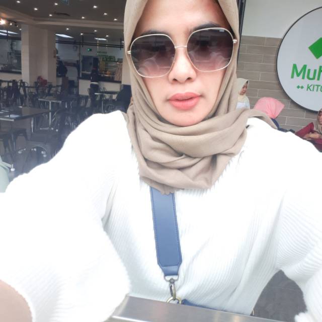 Preloved kaca mata brand optik melawai...