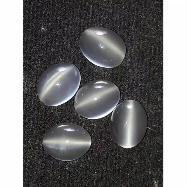 Batu cat eye natural moonstone srilanka