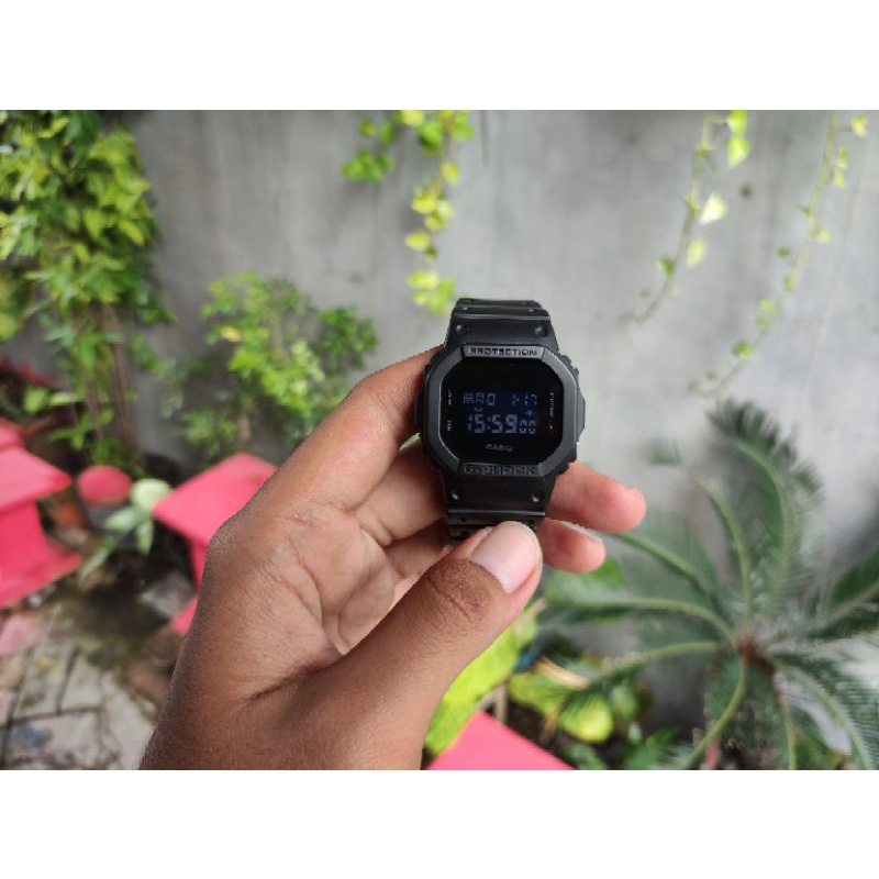 CASIO G-SHOCK DW-5600BB-1DR SECOND, MULUS, LIKE NEW, SIAP PAKAI