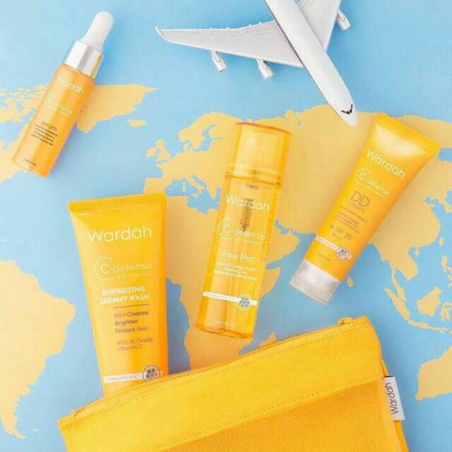 Satu paket rangkaian Wardah C-deffense series